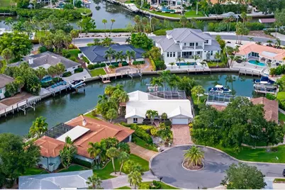 565 Commonwealth Place, Sarasota, FL 34242 - Photo 1