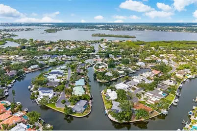 565 Commonwealth Place, Sarasota, FL 34242 - Photo 5