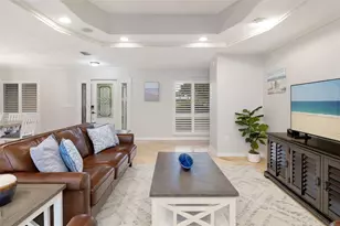 565 Commonwealth Pl, Sarasota, FL 34242 - Photo 17