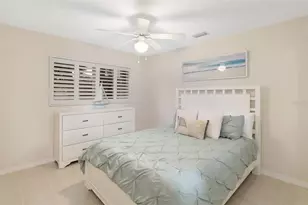 565 Commonwealth Pl, Sarasota, FL 34242 - Photo 33