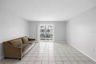 2727 75th St W, Bradenton, FL 34209 - Photo 7