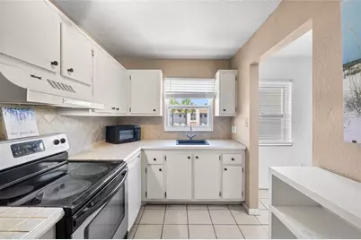 2727 75th Street W #8A13, Bradenton, FL 34209 - Photo 5