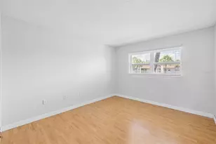 2727 75th St W, Bradenton, FL 34209 - Photo 9
