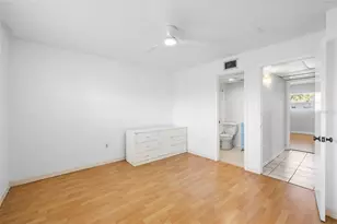 2727 75th St W, Bradenton, FL 34209 - Photo 13
