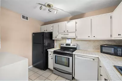 2727 75th Street W #8A13, Bradenton, FL 34209 - Photo 5