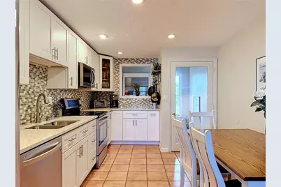 202 Peacock Lane #A, Holmes Beach, FL 34217 - Photo 5