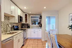 202 Peacock Ln, Holmes Beach, FL 34217 - Photo 5