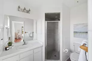 154 Hourglass Dr, Venice, FL 34293 - Photo 17