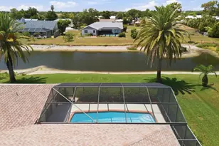 154 Hourglass Dr, Venice, FL 34293 - Photo 5