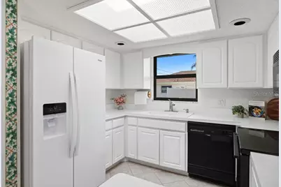 154 Hourglass Drive, Venice, FL 34293 - Photo 11
