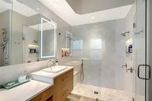 3921 Maravic Pl, Sarasota, FL 34231 - Photo 15