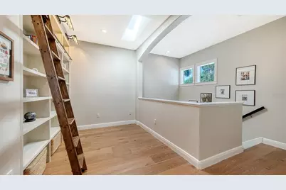 3921 Maravic Place, Sarasota, FL 34231 - Photo 19