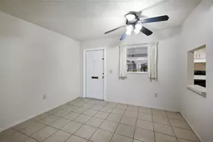 5994 Hibiscus Dr, Bradenton, FL 34207 - Photo 5
