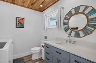 18 Seaside Ct, Holmes Beach, FL 34217 - Photo 21