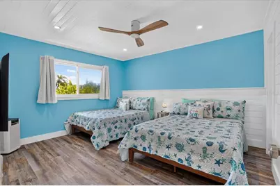 18 Seaside Court, Holmes Beach, FL 34217 - Photo 17