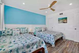 18 Seaside Ct, Holmes Beach, FL 34217 - Photo 19