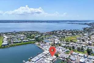 18 Seaside Ct, Holmes Beach, FL 34217 - Photo 41