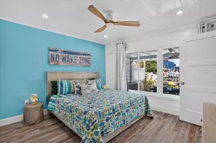 18 Seaside Ct, Holmes Beach, FL 34217 - Photo 25
