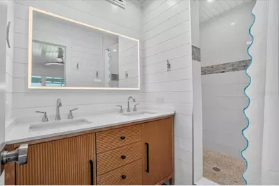 18 Seaside Court, Holmes Beach, FL 34217 - Photo 27