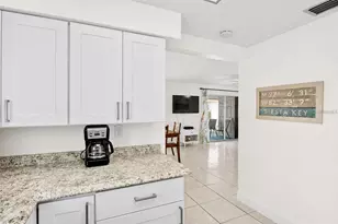 159 Vista Hermosa Cir, Sarasota, FL 34242 - Photo 15