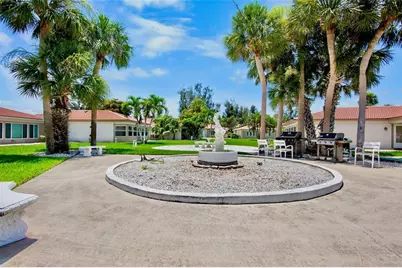 159 Vista Hermosa Circle #27B, Sarasota, FL 34242 - Photo 31