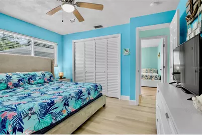159 Vista Hermosa Circle #27B, Sarasota, FL 34242 - Photo 15