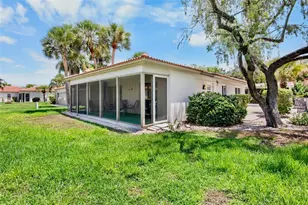 159 Vista Hermosa Cir, Sarasota, FL 34242 - Photo 5