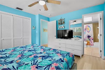 159 Vista Hermosa Circle #27B, Sarasota, FL 34242 - Photo 17