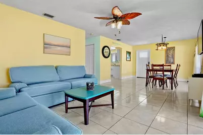 159 Vista Hermosa Circle #27B, Sarasota, FL 34242 - Photo 11