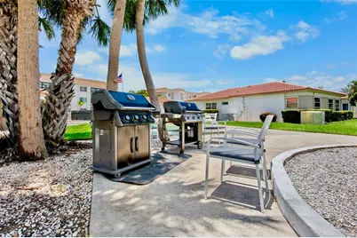 159 Vista Hermosa Circle #27B, Sarasota, FL 34242 - Photo 33