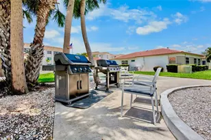 159 Vista Hermosa Cir, Sarasota, FL 34242 - Photo 33