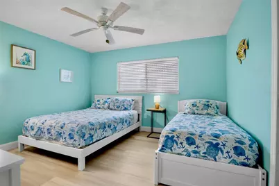 159 Vista Hermosa Circle #27B, Sarasota, FL 34242 - Photo 19