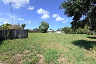 420 53rd Ave E, Bradenton, FL 34203 - Photo 13