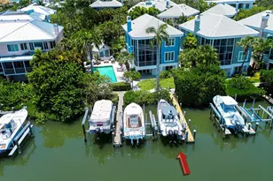 3915 Somerset Dr, Sarasota, FL 34242 - Photo 67