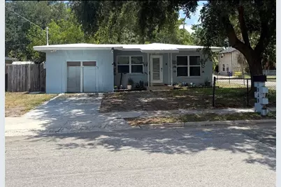 1929 3rd Avenue E, Bradenton, FL 34208 - Photo 1