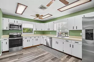 888 Harmony Ln, Englewood, FL 34223 - Photo 5