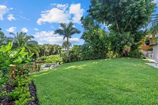 1707 Caribbean Dr, Sarasota, FL 34231 - Photo 45