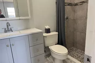 3908 41st St W, Bradenton, FL 34205 - Photo 11