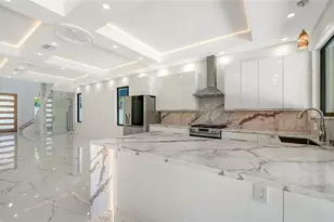 2483 Bay St, Sarasota, FL 34237 - Photo 23