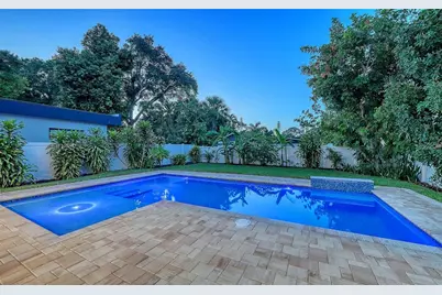 2483 Bay Street, Sarasota, FL 34237 - Photo 3