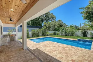 2483 Bay St, Sarasota, FL 34237 - Photo 47