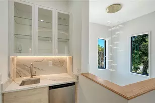 2483 Bay St, Sarasota, FL 34237 - Photo 31