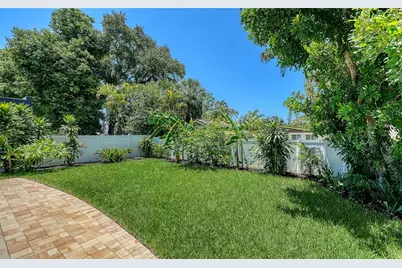 2483 Bay Street, Sarasota, FL 34237 - Photo 51