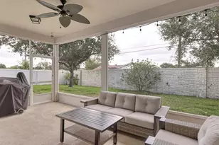 6307 4th St E, Bradenton, FL 34203 - Photo 3