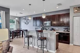 6307 4th St E, Bradenton, FL 34203 - Photo 9