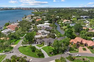 1707 Caribbean Dr, Sarasota, FL 34231 - Photo 3