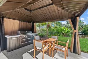 1707 Caribbean Dr, Sarasota, FL 34231 - Photo 47