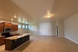 12374 Eastpointe Dr, Dade City, FL 33525 - Photo 3