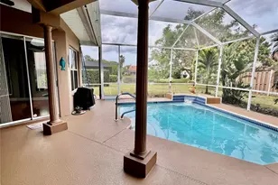 3715 72nd Ave E, Sarasota, FL 34243 - Photo 19