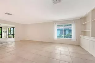 4777 Ringwood Meadow, Sarasota, FL 34235 - Photo 9